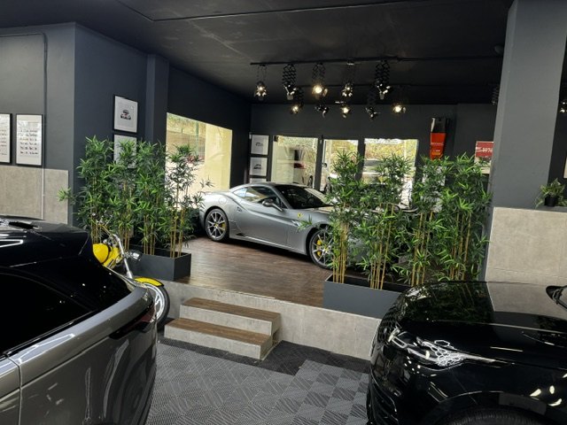 The showroom seen from the entrance